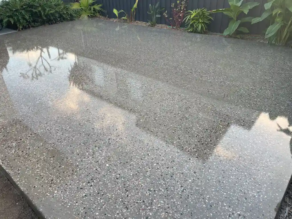 Sealing exposed aggregate driveway in Mandurah to prevent stains and mould